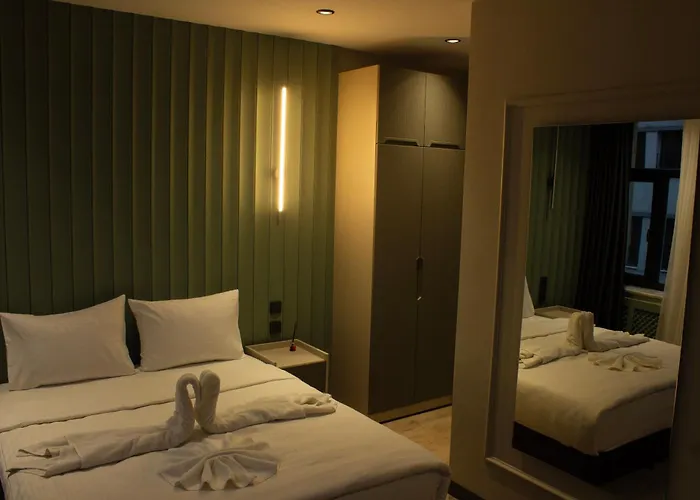 Hotel Genoa Port *