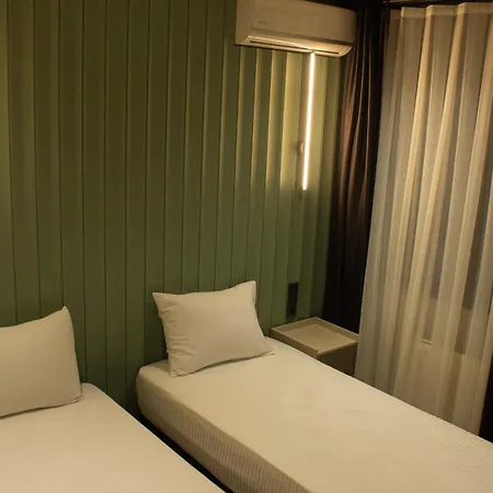 Genoa Port Отель *