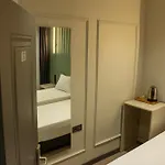 Hotel Genoa Port