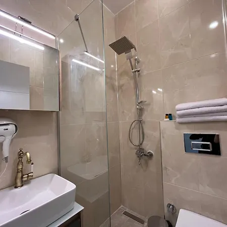 Genoa Port * Istanbul