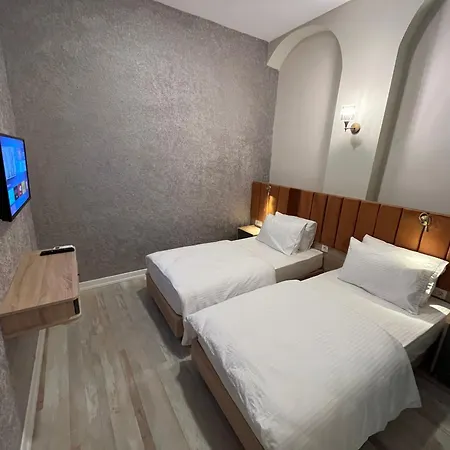 Genoa Port * Istanbul